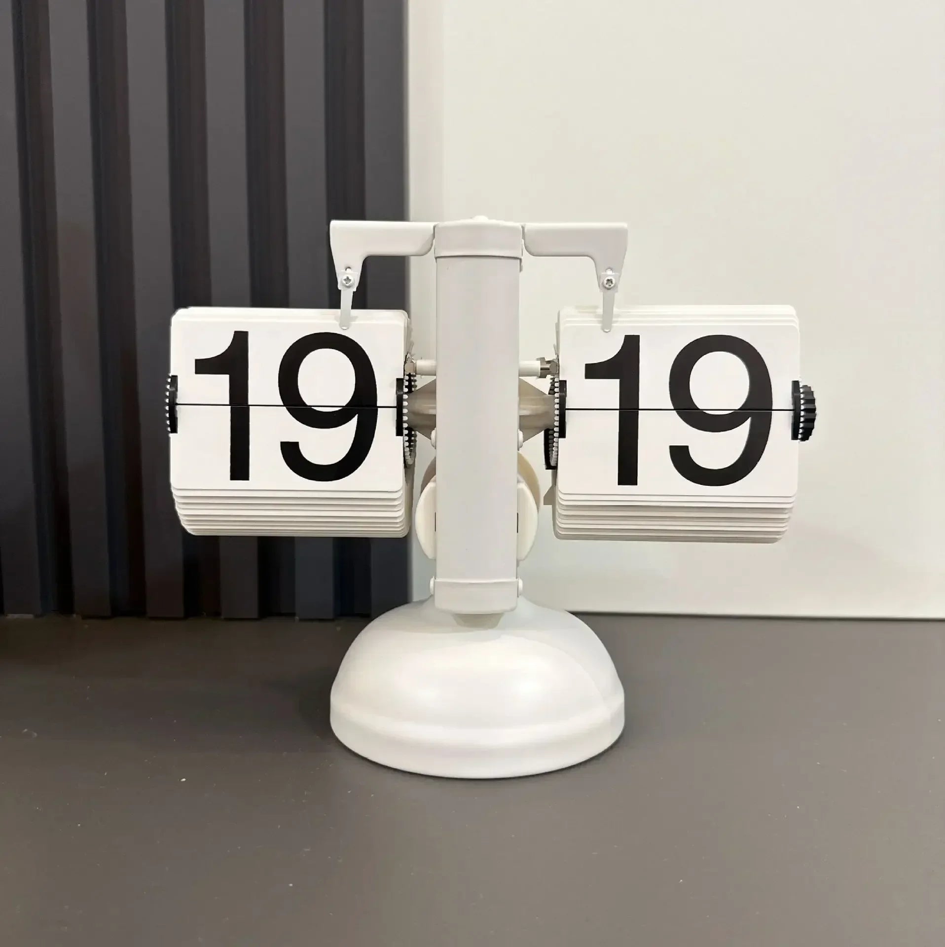 Flip Clock Vintage Desk Clocks Retro Flip Down Clocks-Battery Powered Internal Operated Flip Flop Watch Home & Office Décor 탁상시계