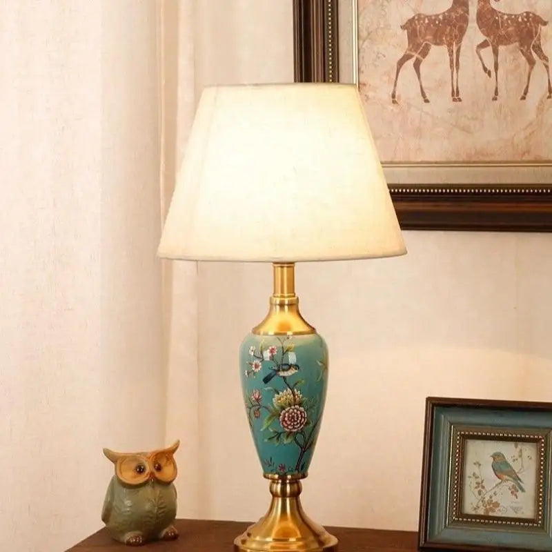 French-style Ceramic Table Lamp - Creative American Modern Minimalist Living Room Study Table Lamp Bedroom Bedside Lamp