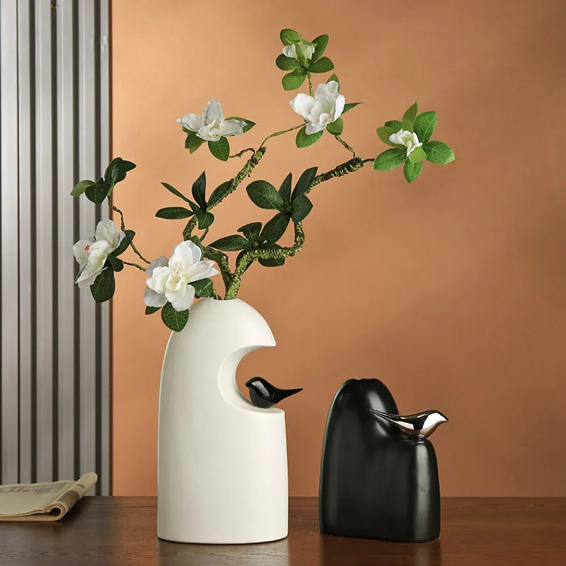Modern Ceramic Vase with Bird Sculpture Simple Vase for Home Living Room Decoration Flower Arrangement Accessories Ceramic Vase