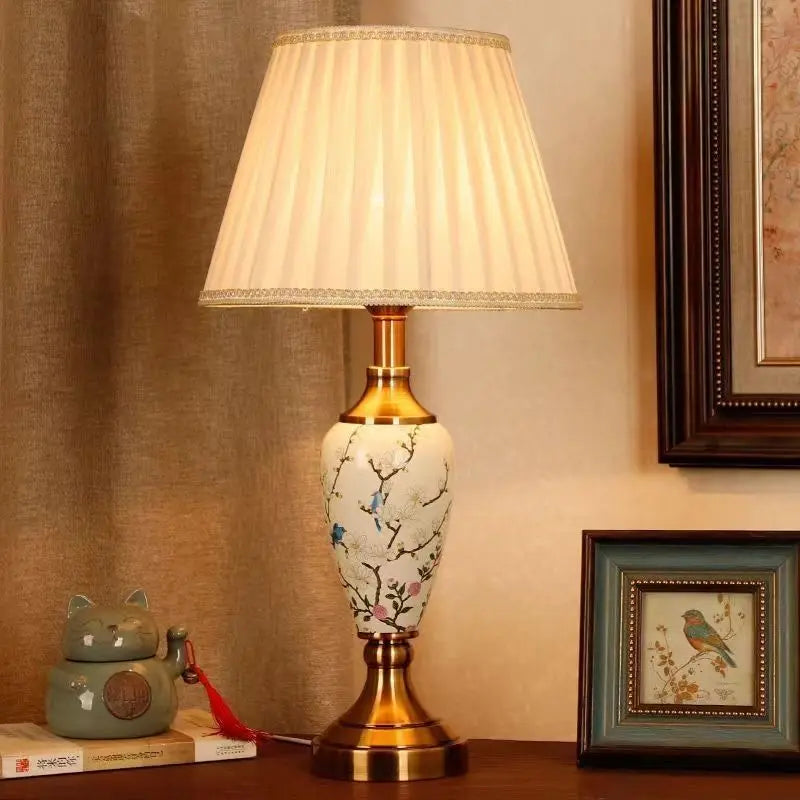 French-style Ceramic Table Lamp - Creative American Modern Minimalist Living Room Study Table Lamp Bedroom Bedside Lamp