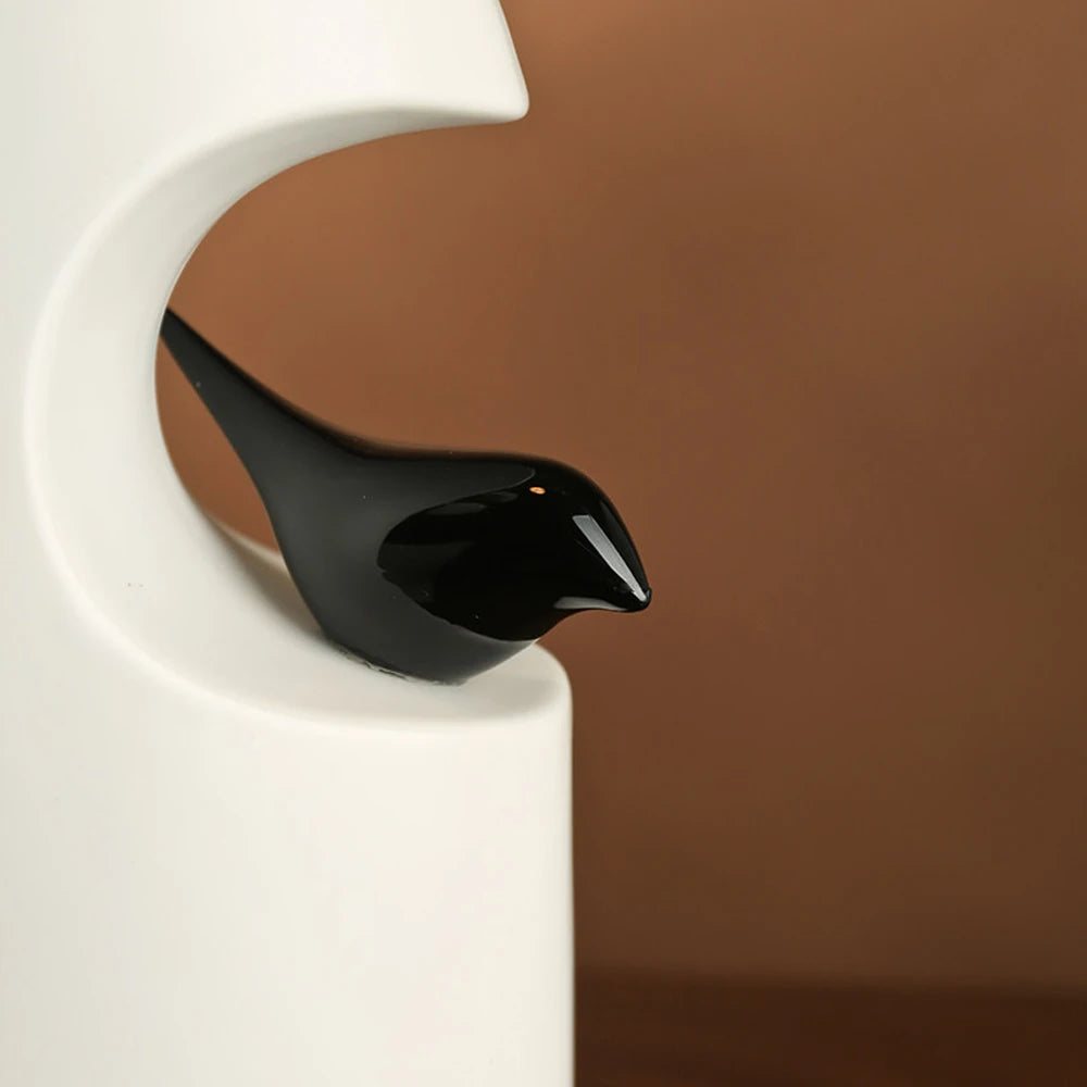 Modern Ceramic Vase with Bird Sculpture Simple Vase for Home Living Room Decoration Flower Arrangement Accessories Ceramic Vase