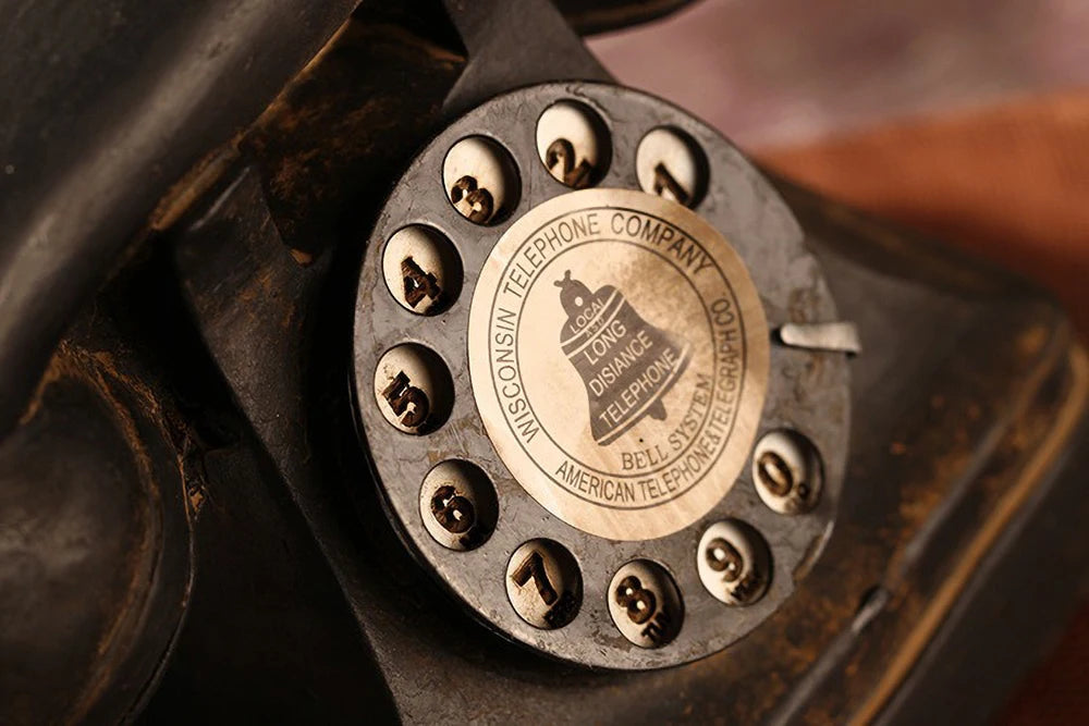 Antique Telephone Resin Sculpture - Distressed ZAKKA Desk Decor with Soil Effect, Vintage Industrial Office Ornament