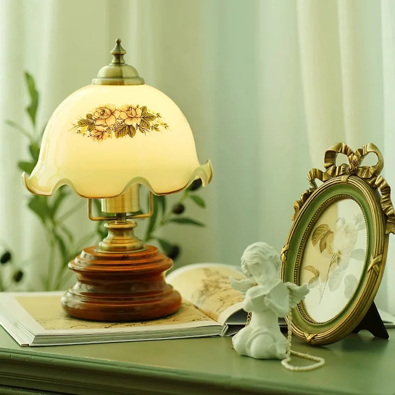 French Glass Flower Table Lamp Romantic Atmosphere Wood Desk Lamp Bedroom Bedside Decoration Children's Room Lighting Appliances