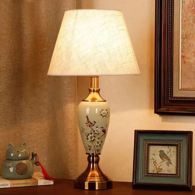 French-style Ceramic Table Lamp - Creative American Modern Minimalist Living Room Study Table Lamp Bedroom Bedside Lamp