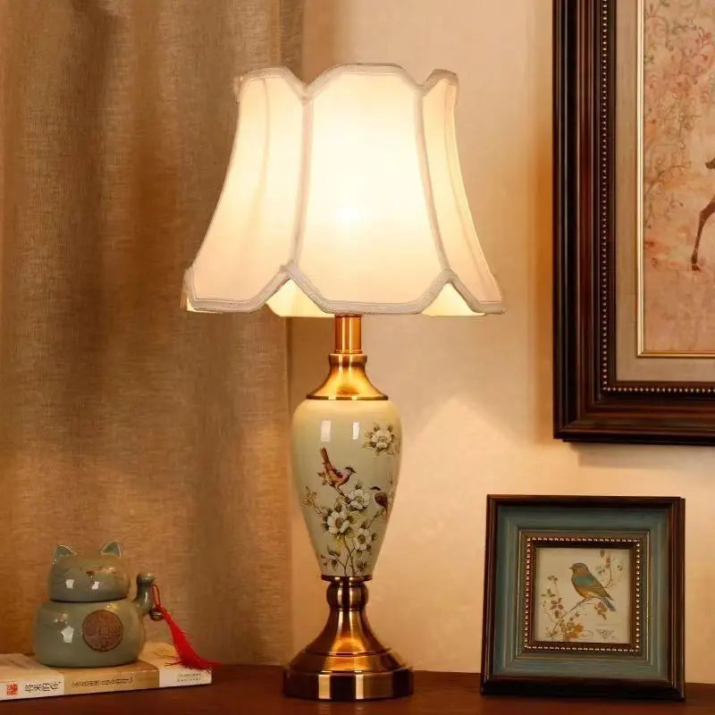 French-style Ceramic Table Lamp - Creative American Modern Minimalist Living Room Study Table Lamp Bedroom Bedside Lamp